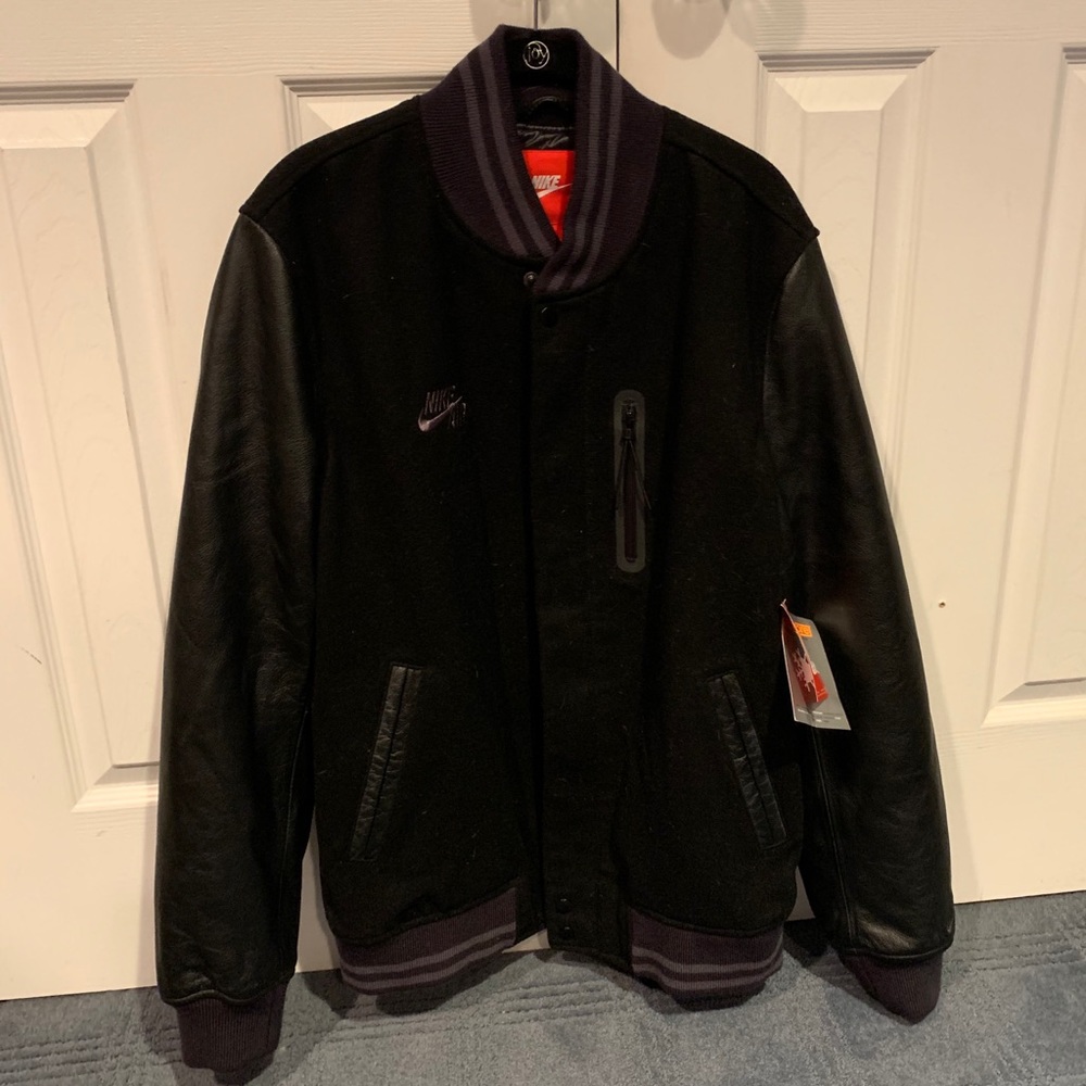 Nike Men’s Heritage Destroyer Varsity Jacket